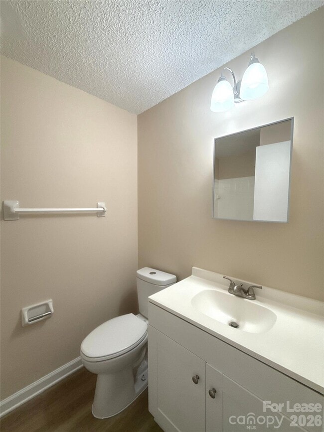 Building Photo - 1610 Arlyn Cir