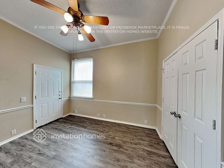 Building Photo - 429 Vasey Oak Dr