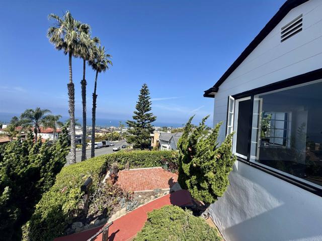 Building Photo - 4452 Orchard Ave