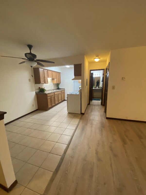 Building Photo - 6450 W Norwich Ave