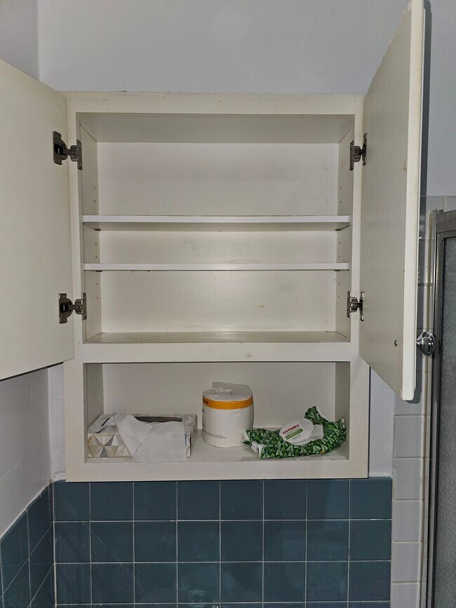 Building Photo - 28 Hartwell Pl