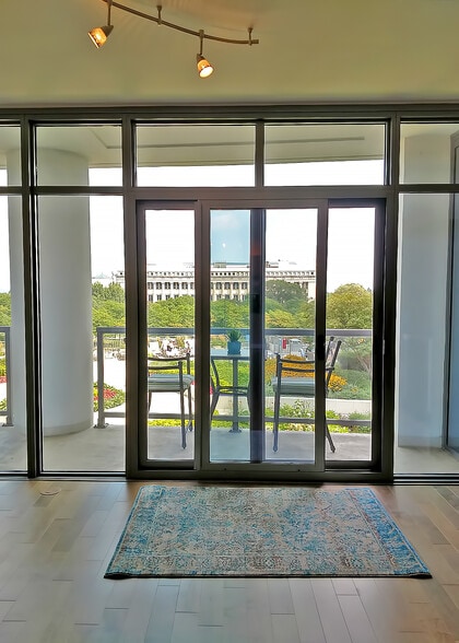 Building Photo - 1235 S Prairie Ave