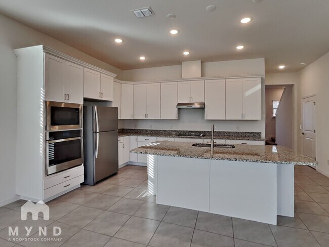 Building Photo - 792 MIDDLETON ST