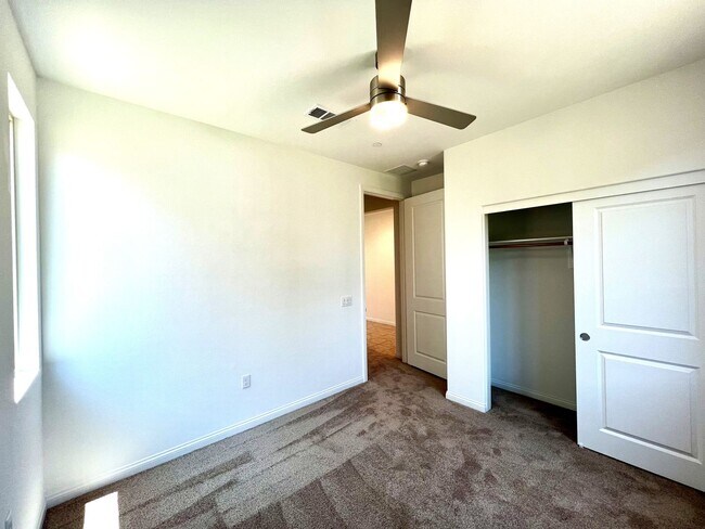 Building Photo - Brand-New 5-Bedroom, 3-Bath Single Family Home for Lease in Ontario with Solar Panels