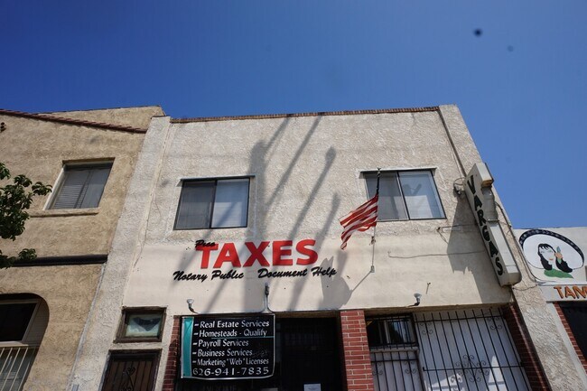 Primary Photo - 4604 Durfee Ave