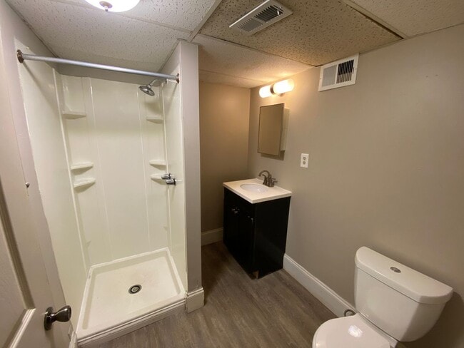 Building Photo - Central Campus OSU 7 bedroom, 4 Bathroom H...