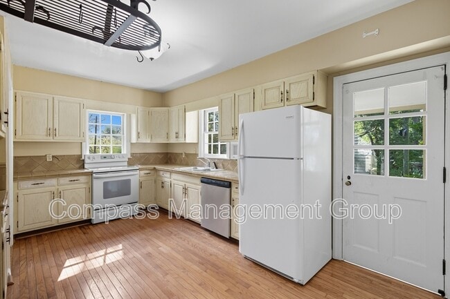 Building Photo - 139 Druid Dr