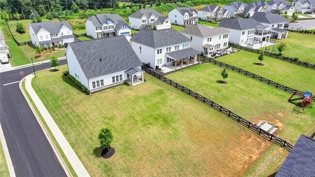 Building Photo - 3695 Andover St