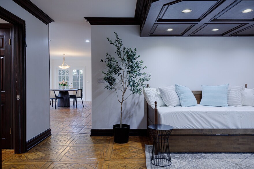 Building Photo - 16842 Harkness Cir