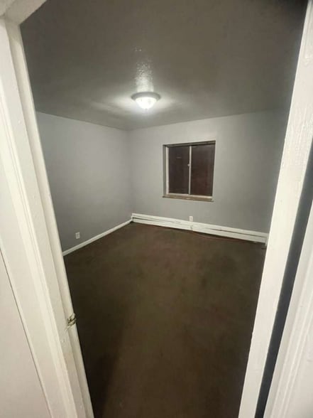 Building Photo - 15112 Euclid Ave