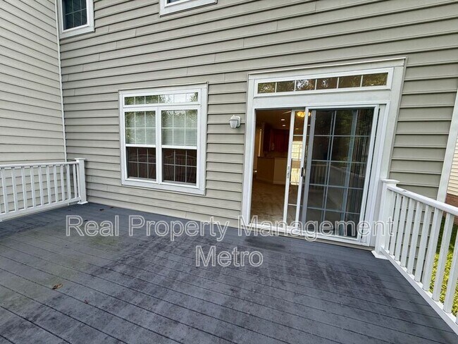 Building Photo - 9725 Evening Bird Ln