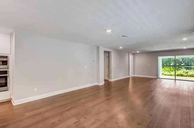 Building Photo - 1745 Hourglass Dr