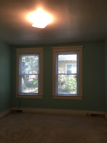 Building Photo - 3125 Heyward St
