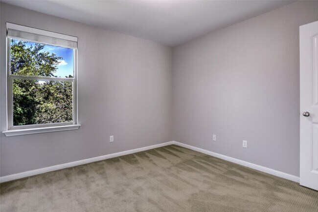 Building Photo - 12504 Ellen Ct