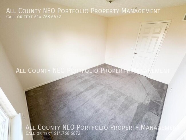 Building Photo - 2919 Woodstone Dr