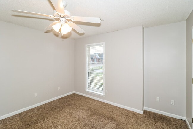 Building Photo - 4184 Destin Dr