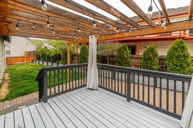 Building Photo - Refined Living in the Heart of Bend — Fully Remodeled Home for Lease