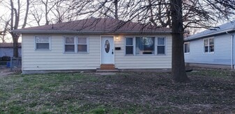 Building Photo - 805 Otto St
