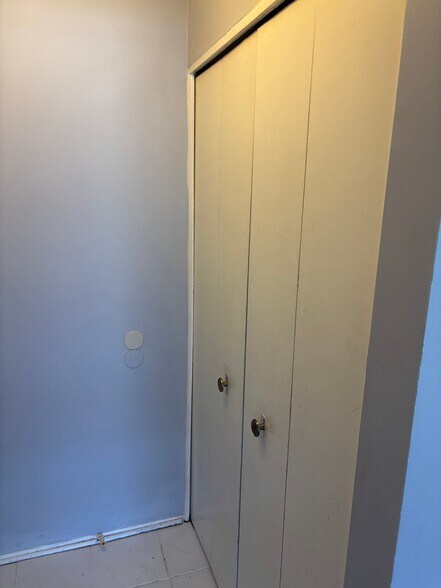 Building Photo - 1450 Ann Arbor Rd