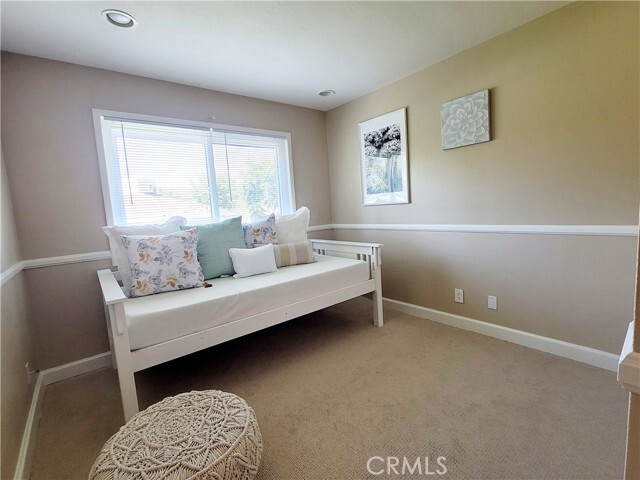 Building Photo - 5155 Thorn Tree Ln