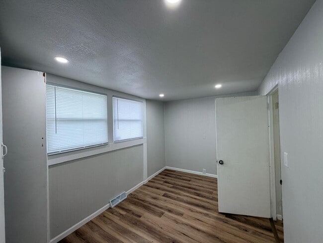 Building Photo - 2429 N 53rd St