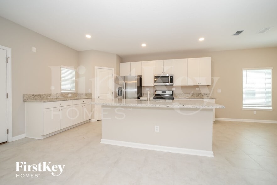 Building Photo - 75161 Chelsea Gdn Wy