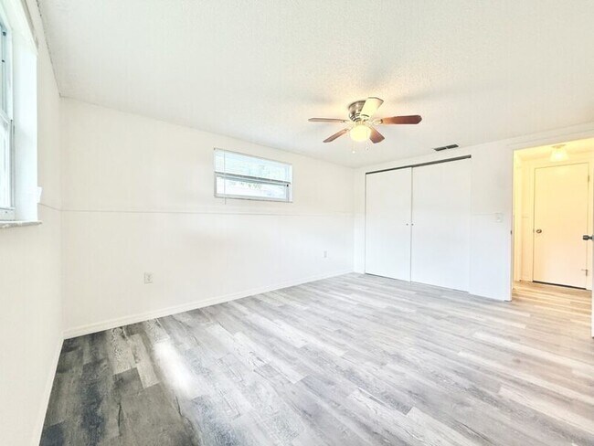 Building Photo - 5707 Quist Dr