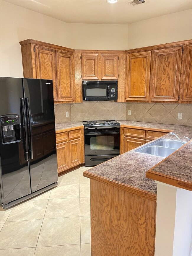 Building Photo - 12018 Grace Hall Dr