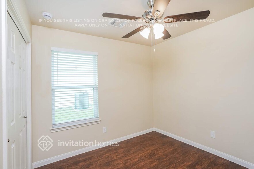 Building Photo - 6247 El Granate Dr