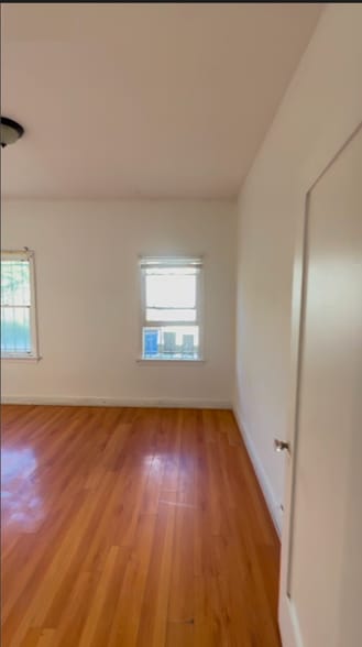 Building Photo - 2006 N Commonwealth Ave