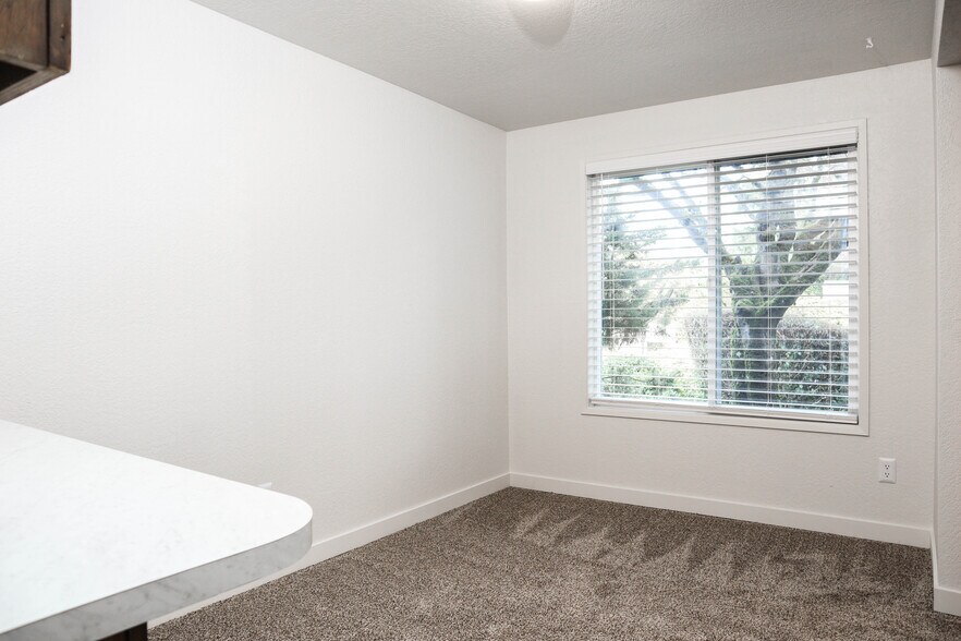 Building Photo - 19301 36th Ave W