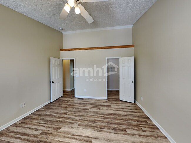 Building Photo - 5676 Canal Bridge Dr