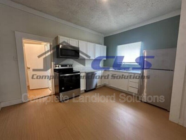 Building Photo - 2409 N 13th St