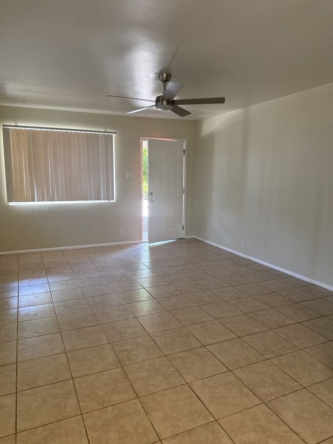 Building Photo - 1 bedroom, 1 bath