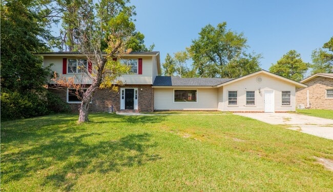 Building Photo - 4104 Lantern Ln