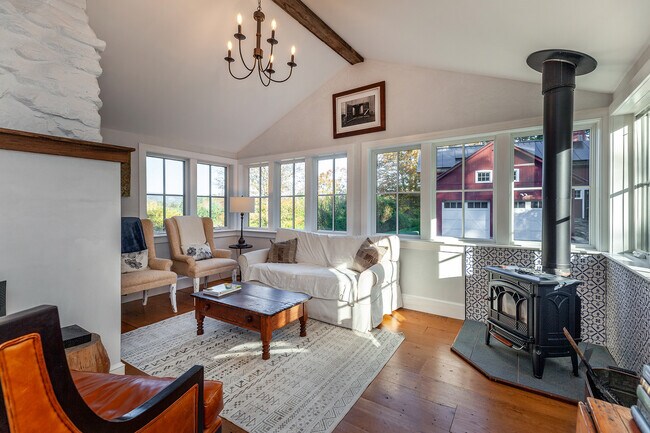 Building Photo - 76 North St