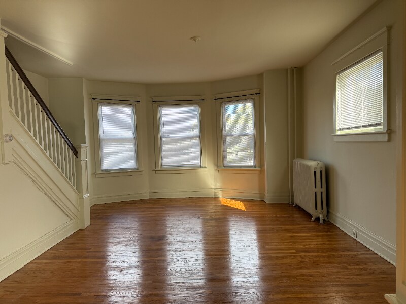 Building Photo - 1629 W Broad St