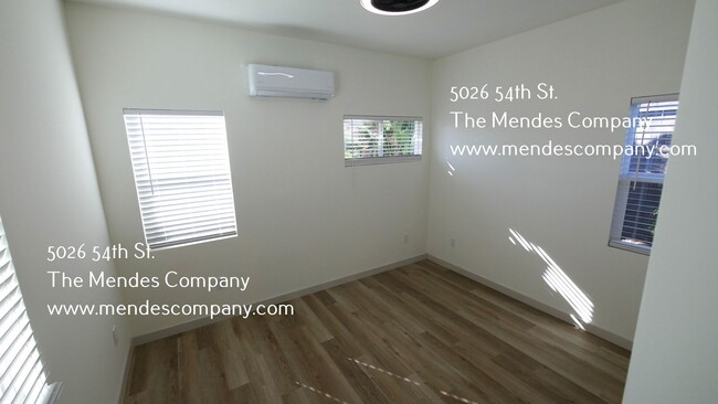 Building Photo - College Rental on 54th St.