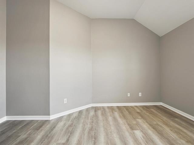 Building Photo - 224 Linden Ct