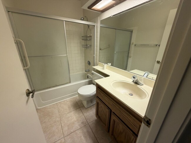 Building Photo - RV Access!