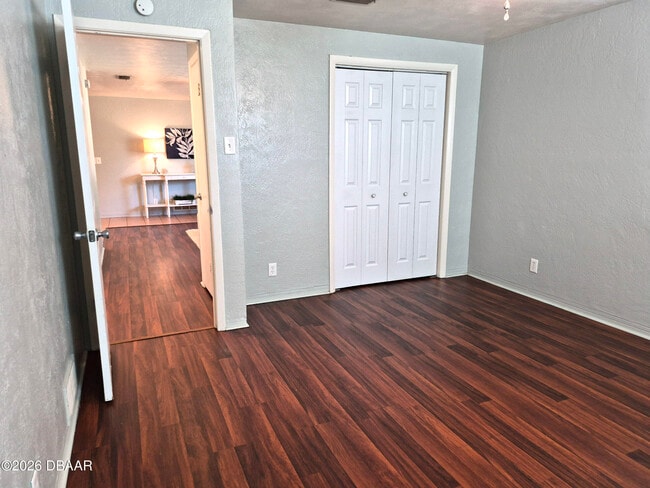 Building Photo - 737 5th St