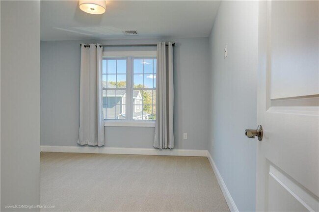 Building Photo - 314 Chases Ln