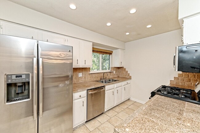 Building Photo - 3706 Harpers Ferry Ln