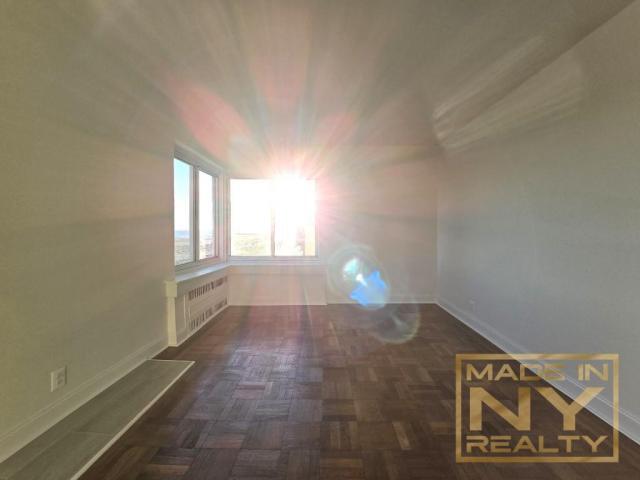 Primary Photo - 1 bedroom in Belle Harbor NY 11694