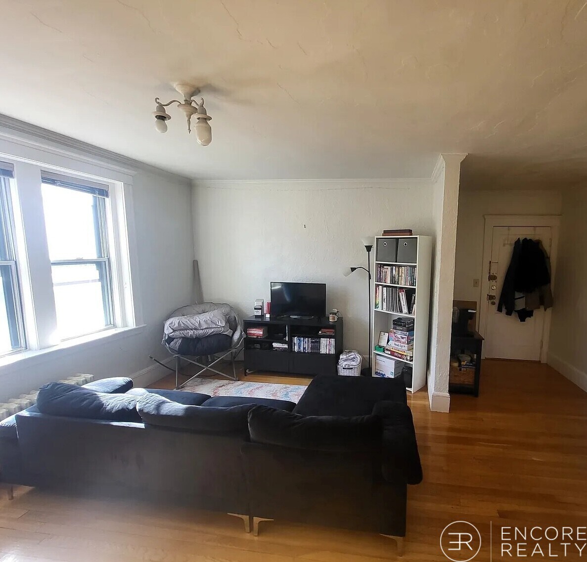 Building Photo - 16 Lakeville Rd