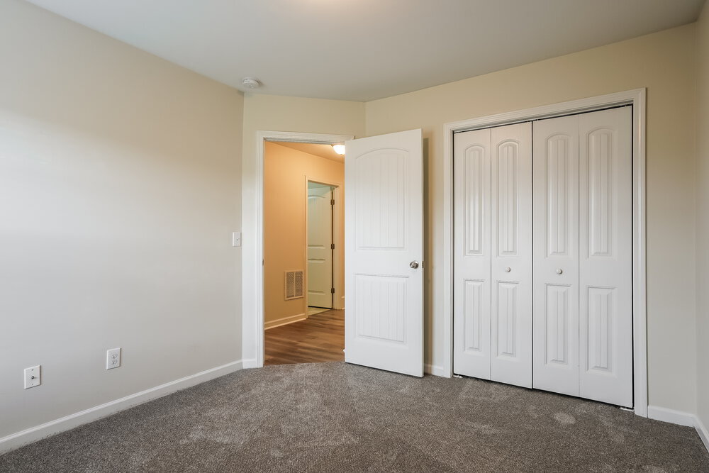 Building Photo - 645 Smith Ridge Way