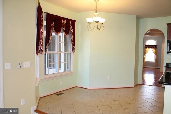 Building Photo - 24907 Earlsford Dr