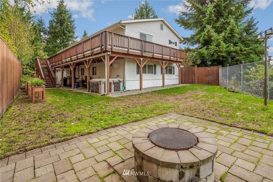 Building Photo - 2609 199th Pl SW