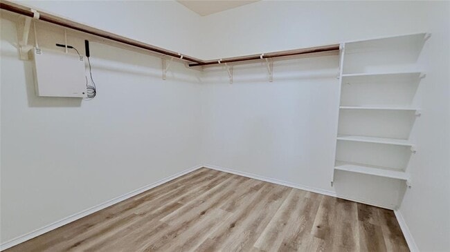 Building Photo - 5713 Nelson Oaks Dr