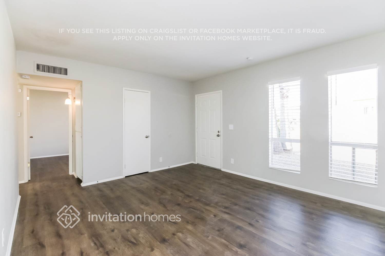 Building Photo - 1065 N Wedgewood Dr